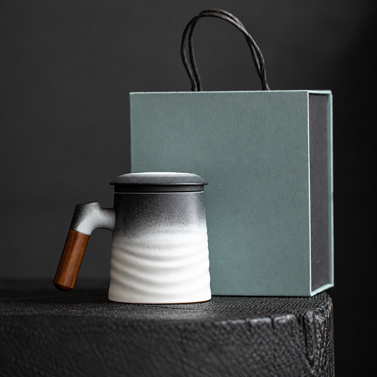 White / Ripple ceramic tea infuser mug with a wooden grip and plain fitted presentation box