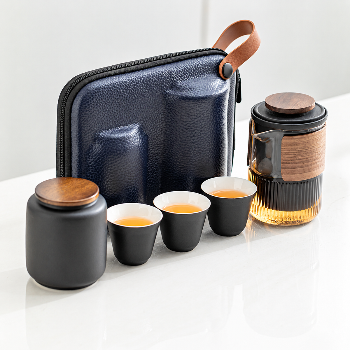 Ribbed glass travel tea set: Clear Glass / Black / With Tea Jar