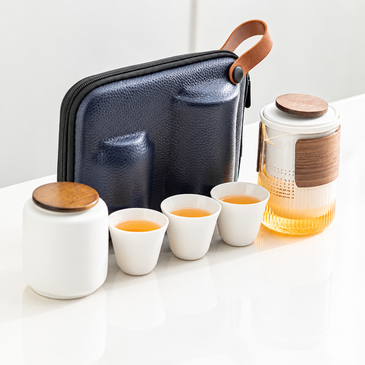 Ribbed glass travel tea set: Clear Glass / White / With Tea Jar