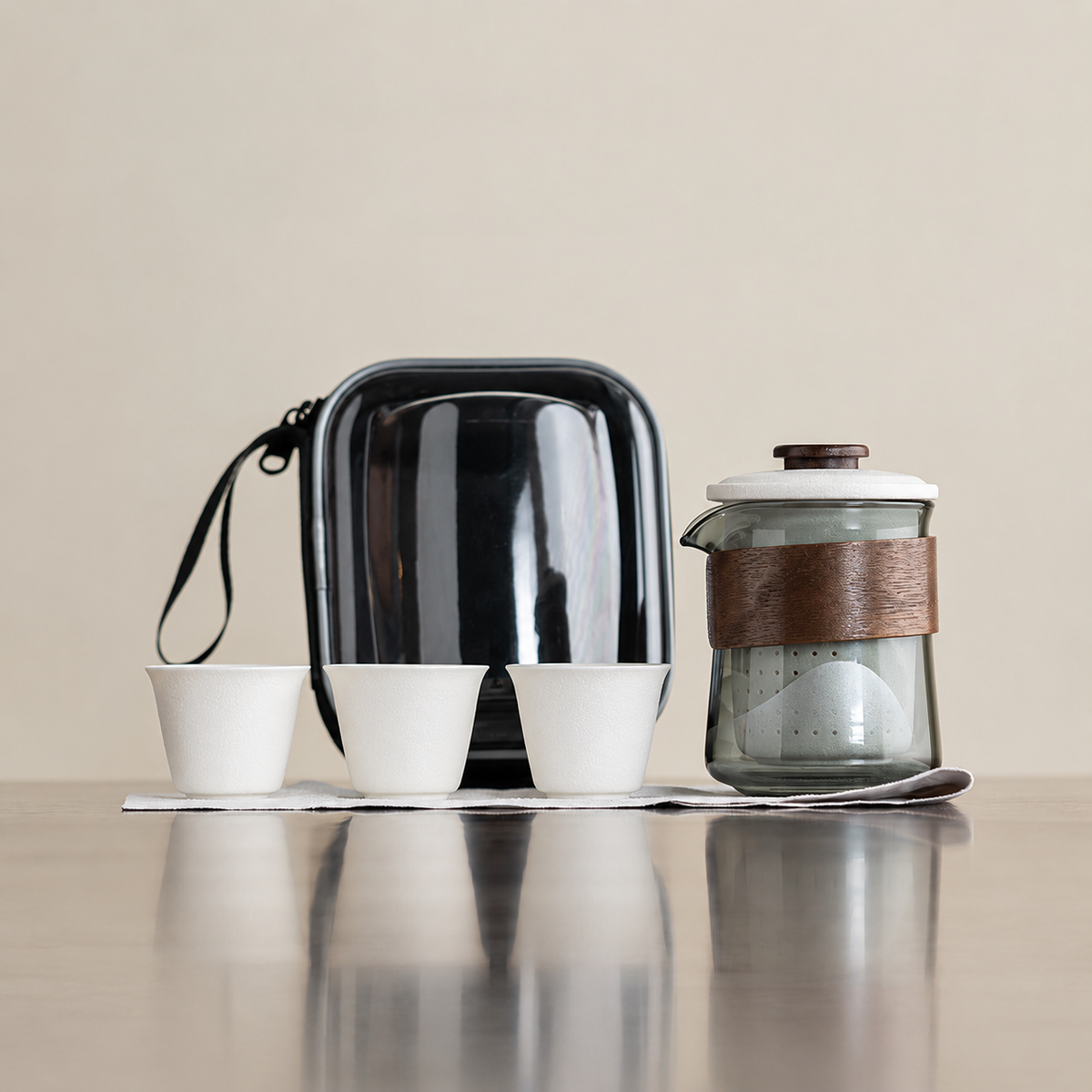 White mountain infuser glass travel tea set with three cups
