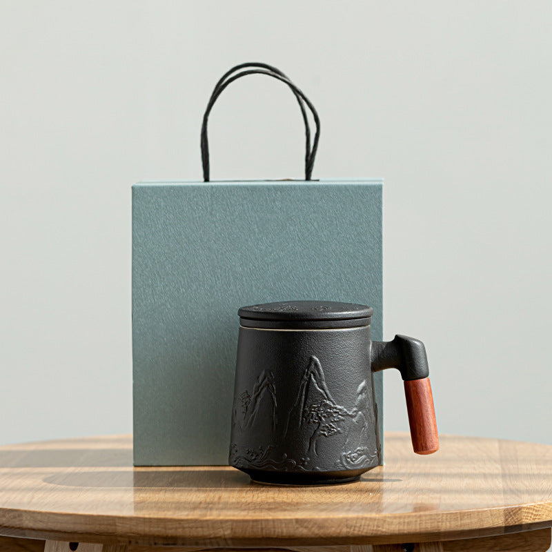 Black mountain relief ceramic tea mug with wooden handle and gift box