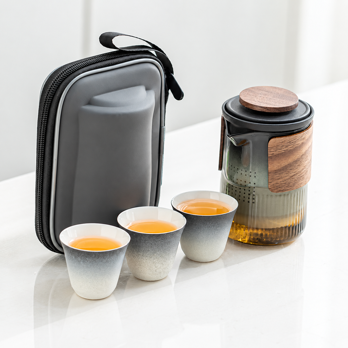 Ribbed glass travel tea set: Smoke Glass / Gradient White