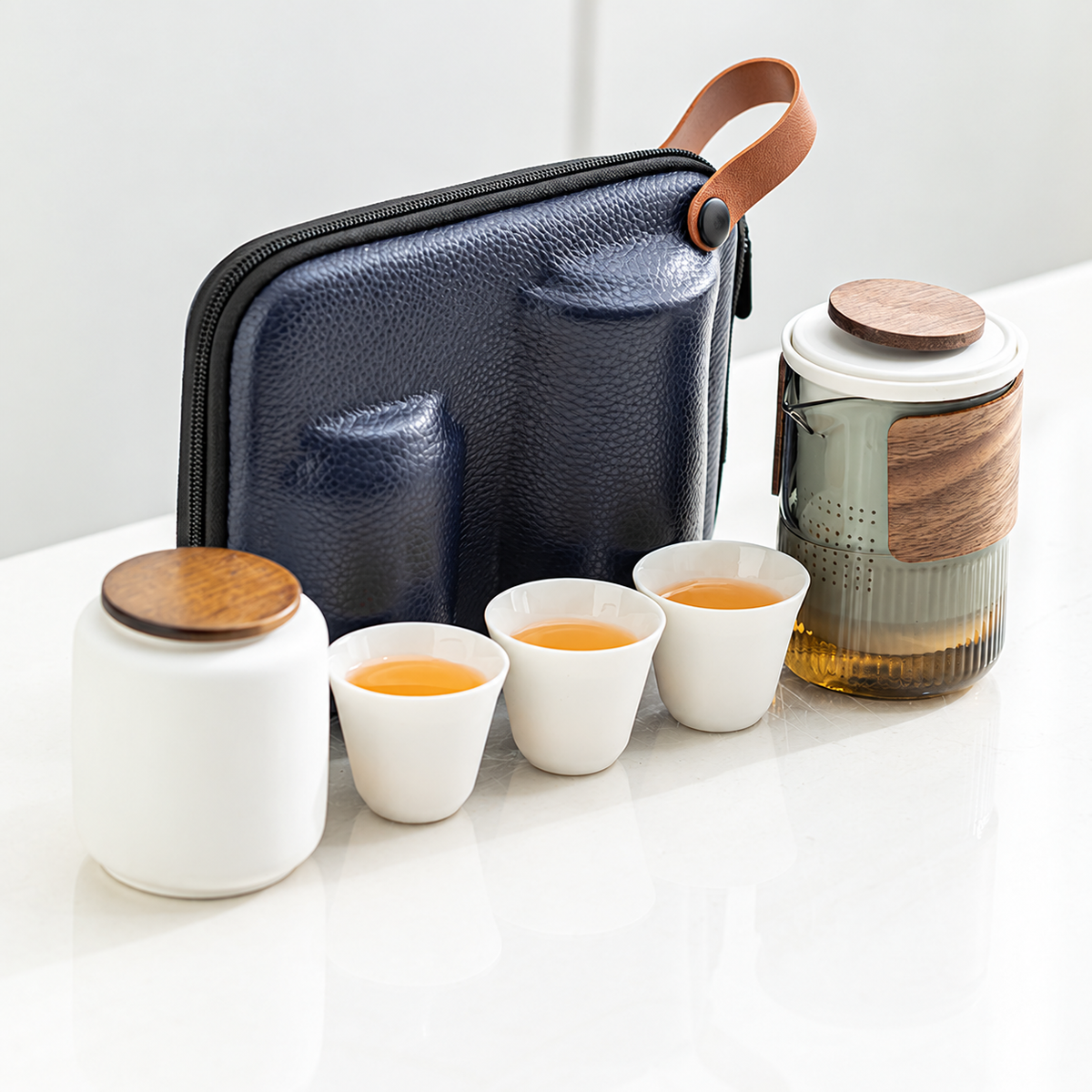 Ribbed glass travel tea set: Smoke Glass / White / With Tea Jar