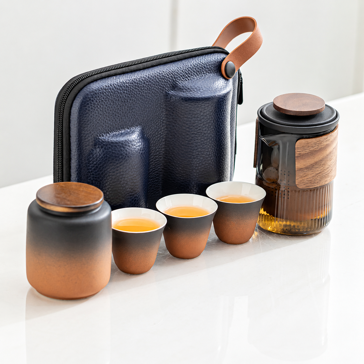 Ribbed glass travel tea set: Smoke Glass / Gradient Amber / With Tea Jar