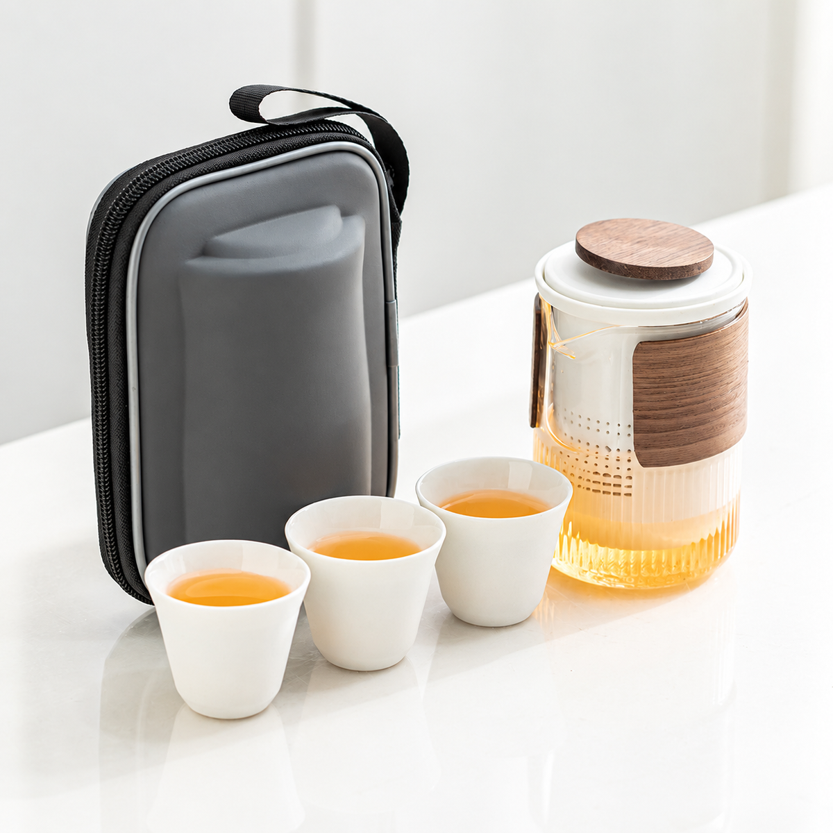 Ribbed glass travel tea set: Clear Glass / White