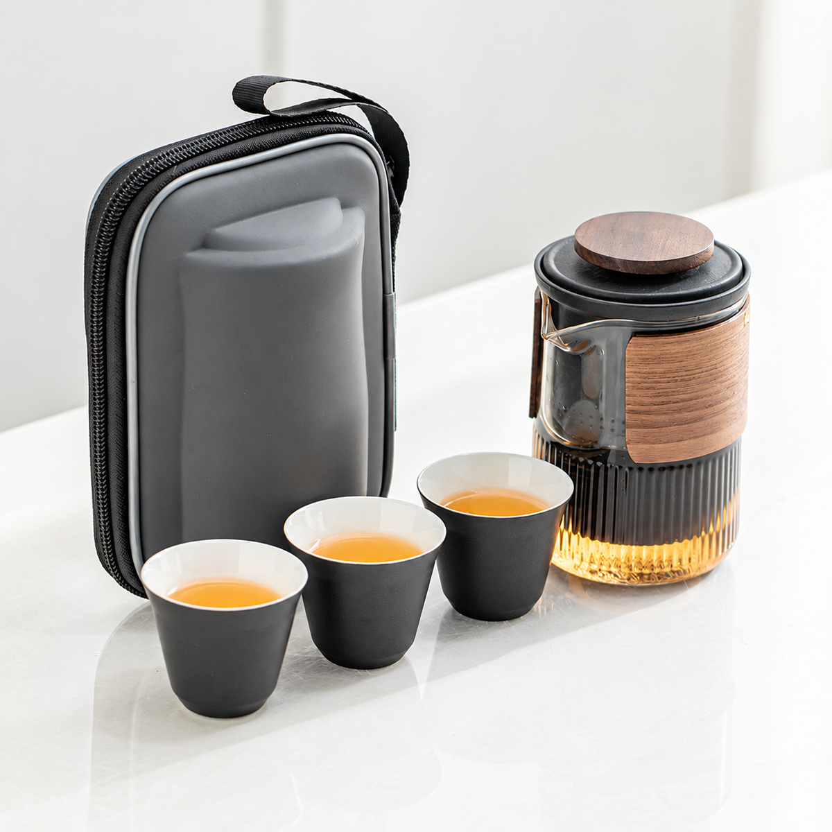 Ribbed glass travel tea set: Clear Glass / Black
