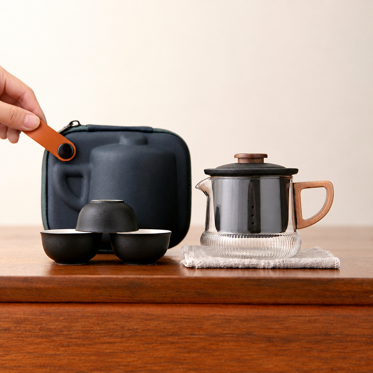 Matte Black / Clear Glass glass travel tea set with ceramic infuser and three cups
